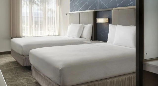 Трёхместный люкс SpringHill Suites by Marriott Las Vegas Airport