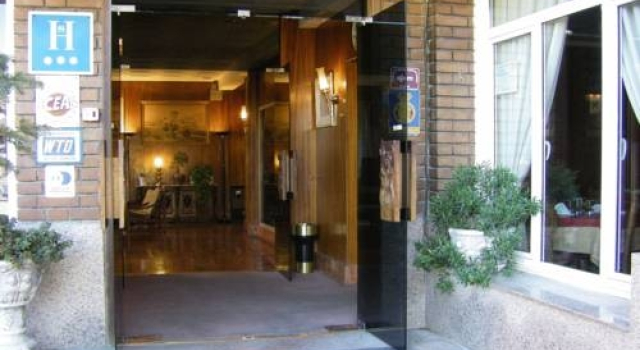 Hostal Bari