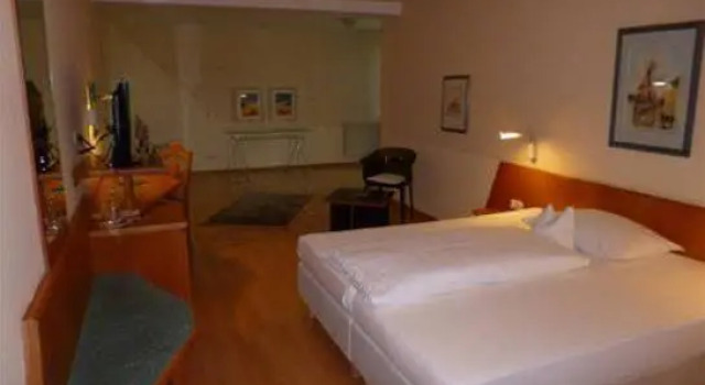 Hotel Lachnerhof, Buchen Sie Hotel Erlangen Mittelfranken