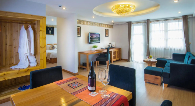 Люкс Sunny Mountain Hotel