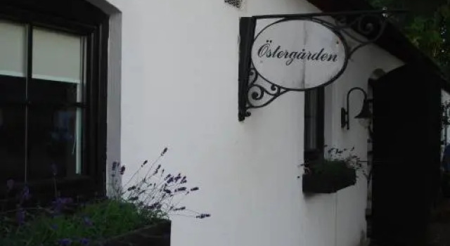Bed and Breakfast 33, Book Hotel  