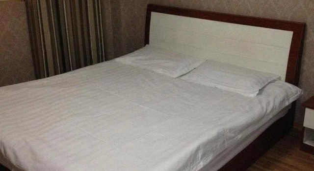 Taizhou Jiangyan Xinrong Hotel, Book Hotel Jiangyan Jiangsu