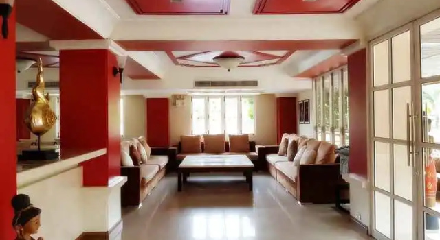 Progress Mansion, Rezervovat Hotel Hotely v Pathumthani Province s bazénem, Bazén