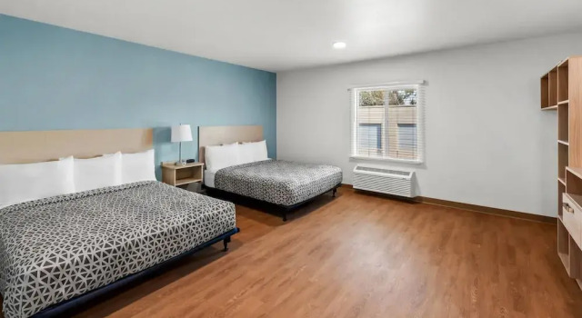 Четырёхместный люкс WoodSpring Suites Santee - San Diego Northeast