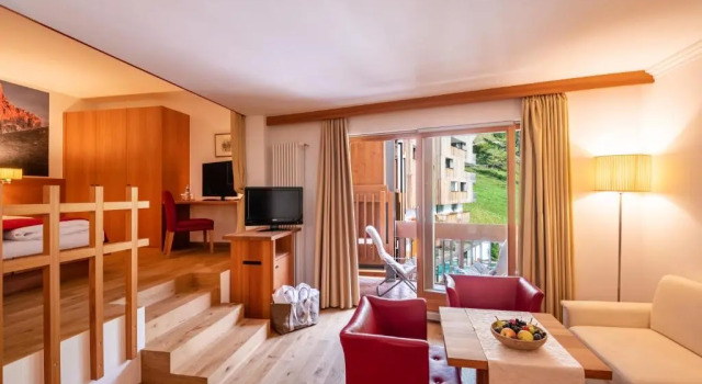 Полулюкс Hotel Cristal