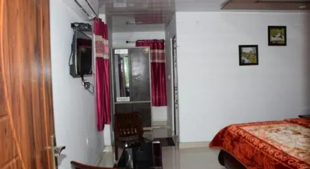 V Resorts Albert Lodge Mussoorie, Rezervovat Hotel Mussoorie Uttarakhand