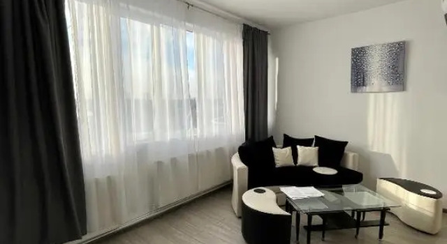 LuanaApartments #36, Rezerwuj Apartament Hotele w Ilfov z parkingiem, Parking