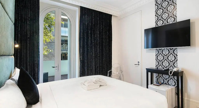 Номер Standard с балконом Sydney Boutique Hotel