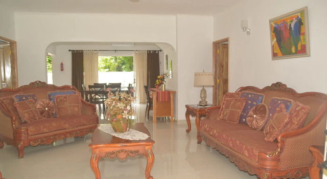 Julies Holiday Home, Book Hotel Hotels in Mahe with Parking, Parking