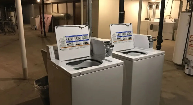 1 BR Apt Near Marquette University by Frontdesk, Забронировать Апартаменты/квартира Отели Милуоки с парковкой, рядом с Discovery World, Парковка