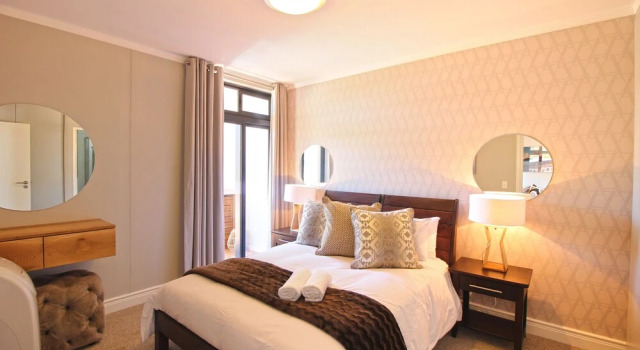 Quayside 1005 - Adults Only, Забронировать Отель Отели Кейптауна 4 звезды, рядом с MyCiTi Station Adderley Street, 4*