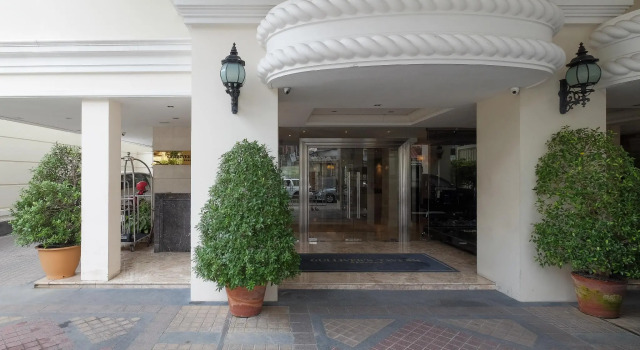 Gullivers Tavern Hotel