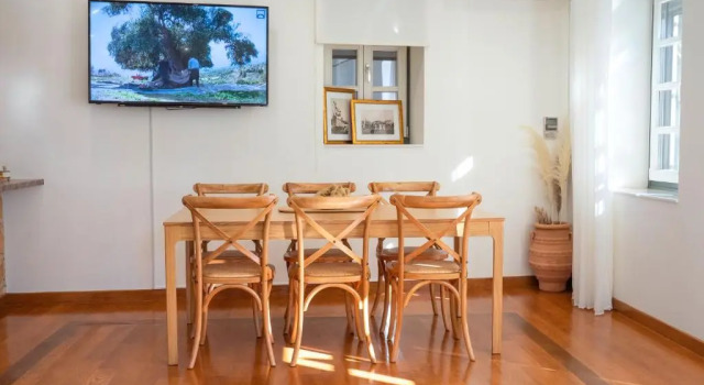 Апартаменты Naias Aegina, Sea-front apartment 95 sqm