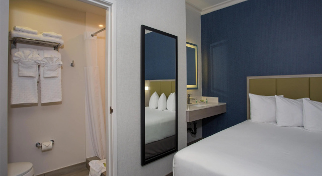 Двухместный номер Standard SureStay Hotel by Best Western Santa Monica