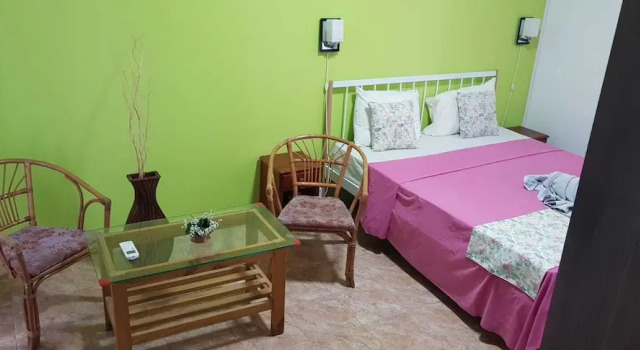 Standard- lejlighed med altan LeBovallon B&B
