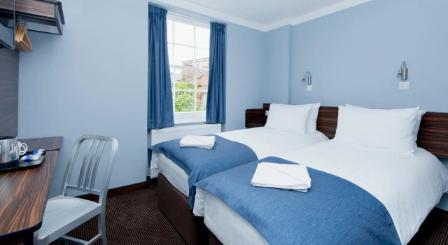 Двухместный номер Standard Angus Hotel