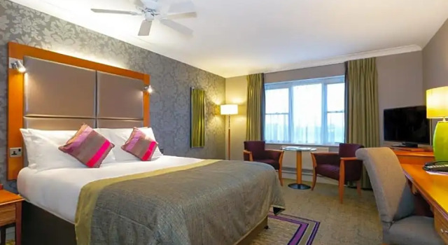 Номер Deluxe The Park Royal Hotel & Spa