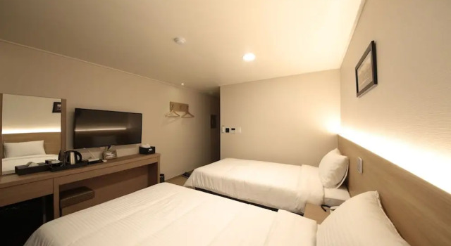 Двухместный номер Standard с балконом и с видом на город Harbor Hotel