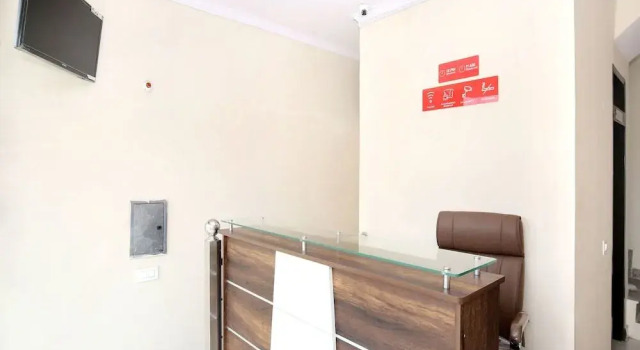 Hotel Skyz By OYO Rooms, Varaa Hotelli Zirakpur Haryana