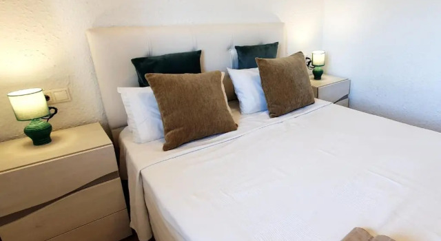 Апартаменты Skol 427 Spacious 1 Bedroom Apartment with Sea Views