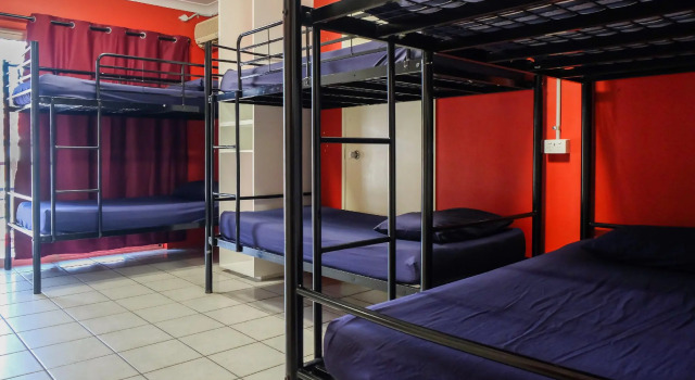 Кровать в общем номере (женский номер) Brisbane Backpackers Resort