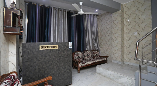 SPOT ON 35581 Sunrise Guest House, Забронировать Гостевой дом Гургаон 