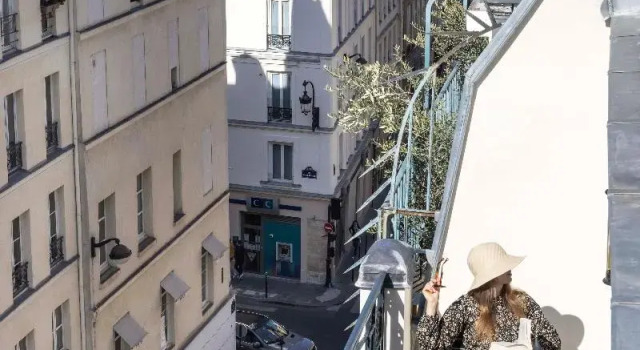 Двухместный номер Standard с балконом Hotel Louvre Montana