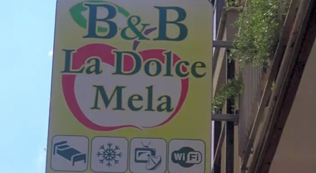 Affittacamere La Dolce Mela, Book Bed and Breakfast Hotels in Sicily with Parking, Parking