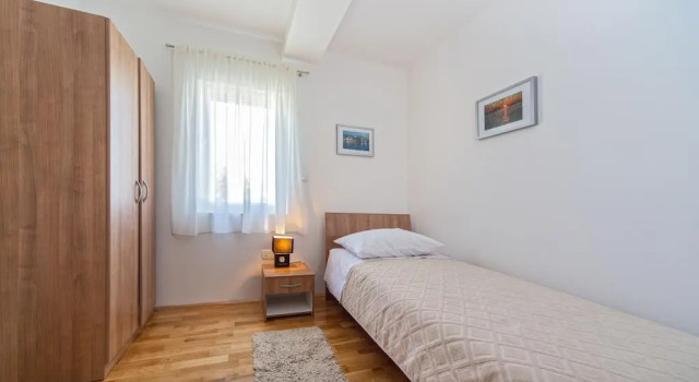 Three-Bedroom Apartment with Sea View in Split