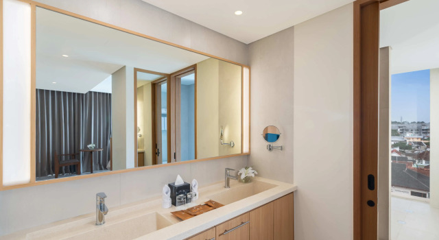 Affaires double suite ARTOTEL Leguna Magelang