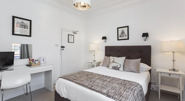 The Townhouse Hotel