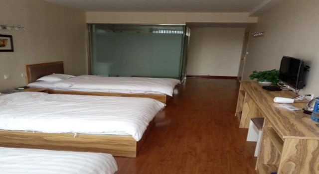 Donghao Business Hotel, Забронировать Отель Дежоу Шаньдун