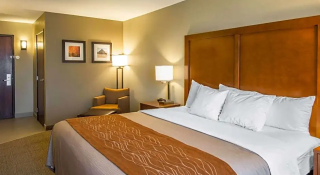 Шестиместный люкс Comfort Inn & Suites Spokane Valley Central