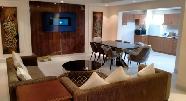 Al Hamra 4-Bedroom Luxury Villa Golf View, Забронировать Вилла Рас-эль-Хайма Рас-Аль-Хайма, рядом с Гольф-клуб Al Hamra