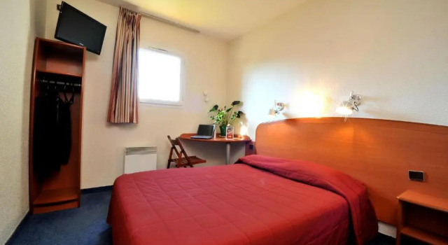 Номер Standard Hôtel & Résidence Sarcelles