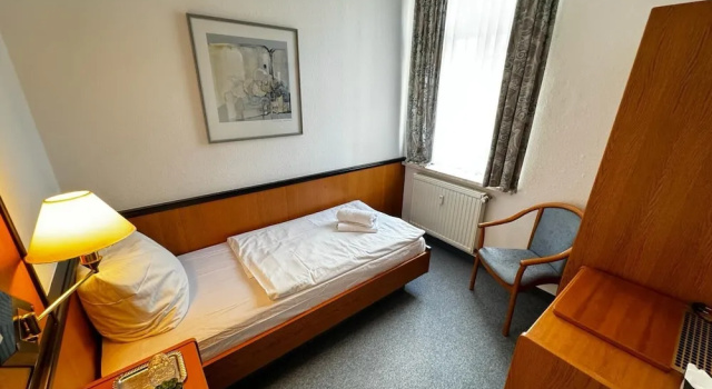 Hotel Zur Eiche, Buchen Sie Hotel Meerane 