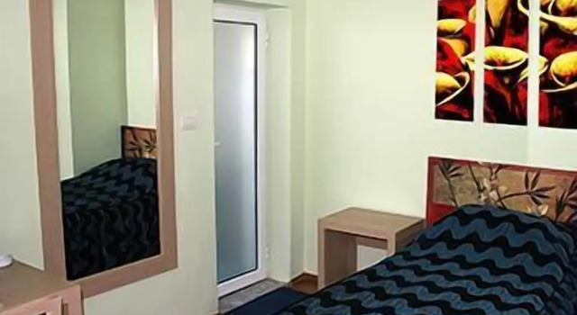 Seven Hotel