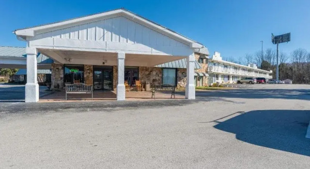 OYO Hotel Sweetwater TN West, Reserva ahora Hotel Hoteles en Sweetwater con piscina, Piscina