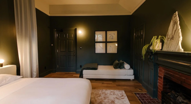Трёхместный номер Premium Rosemount Inn