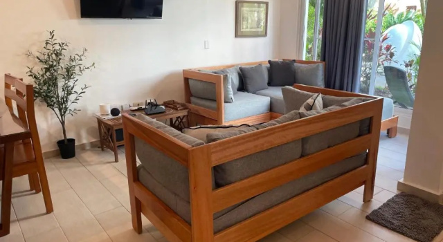 KITE BEACH Oceanfront LUXURY 2 BEDROOM - All new in 2022