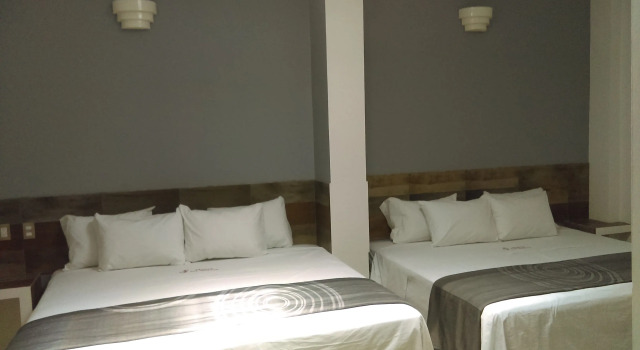 For Season Hotel