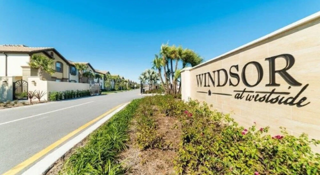 9 Bed House W/pool &spa In Windsor Westside-3704ww 9 Bedroom Home, Book Feriehus Hoteller i Four Corners med pool, Swimmingpool