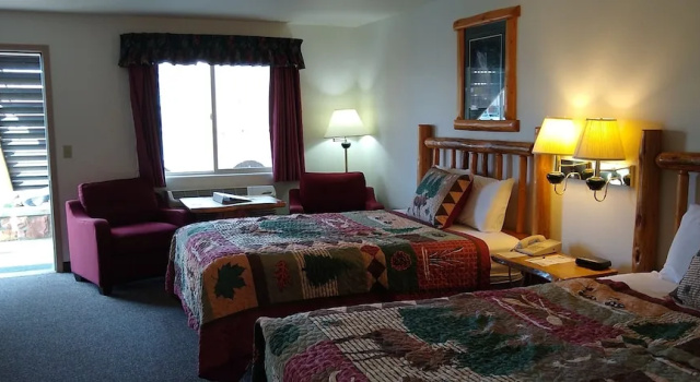 Номер Standard c 1 комнатой Ponderosa Motel