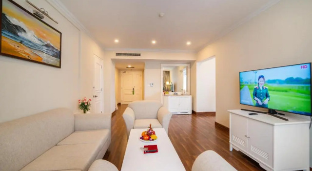 Люкс Halong & Me Hometel Double Room