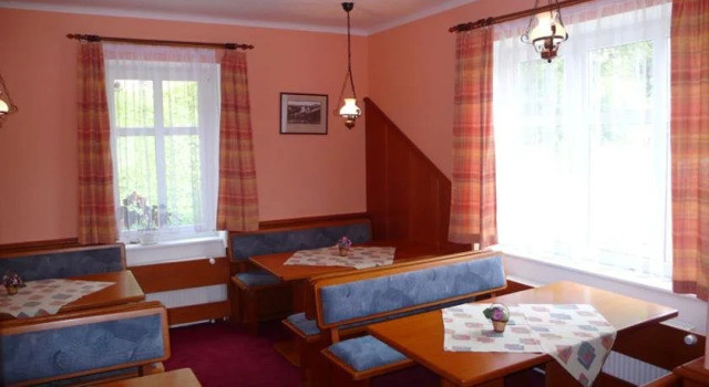 Astoria Inn, Забронировать Отель Отели Шпиндлерув-Млин 3 звезды, рядом с Горнолыжный подъемник Святой Петр-TS2, 3*