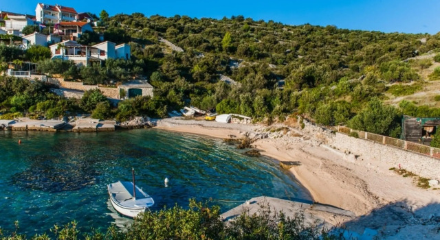 Antev - 80m From the sea With Parking - A2