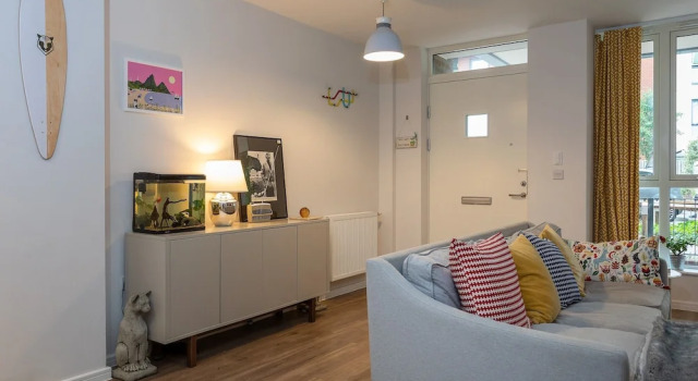 2 Bedroom East London Flat, Varaa Huoneisto Asunnot kohteessa Merseyside, Huoneisto