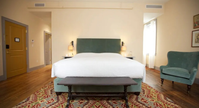 Двухместный номер Premier Hotel on North