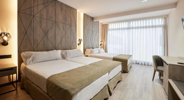 Четырёхместный номер Superior Hotel Bristol 4 Sup