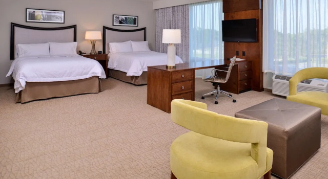 Четырёхместная студия люкс Hampton Inn & Suites Orlando/Downtown South - Medical Center